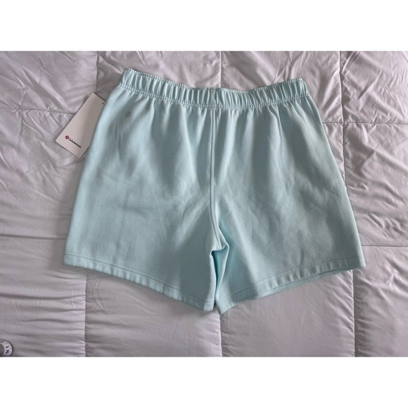 New Lululemon Scuba Oversized MR Short 7" Graphic Women's Size Large Light Blue - Picture 9 of 11